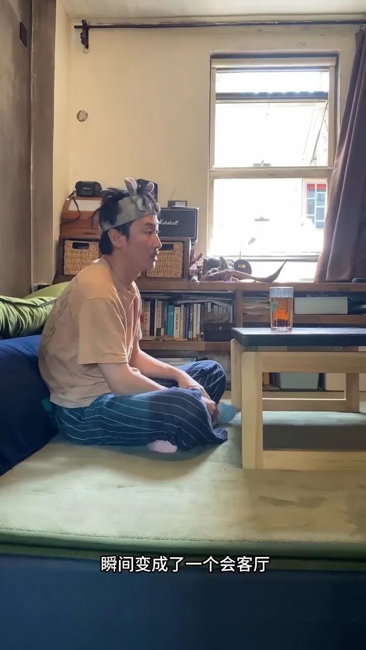 著名演员演戏10年，却蜗居二环10㎡，存款5位数：这么穷？我不信