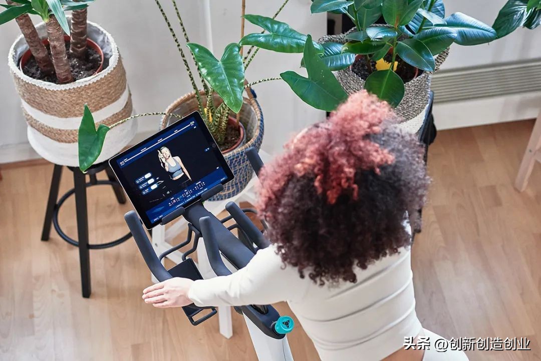 新手在家锻炼应该买什么健身机器,专业健身人士推荐的综合健身设备