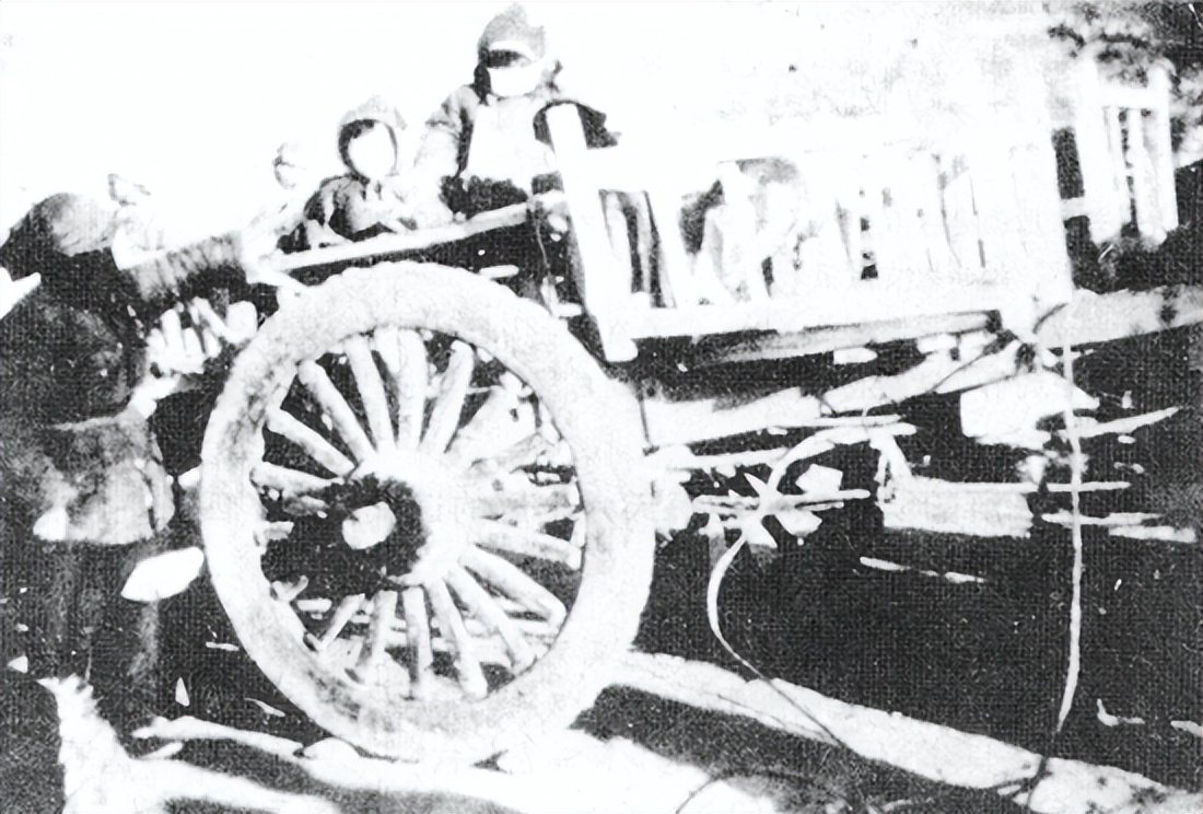 1942年宋庆龄给延安送去一台秤，毛主席连声称赞：这解决了大问题