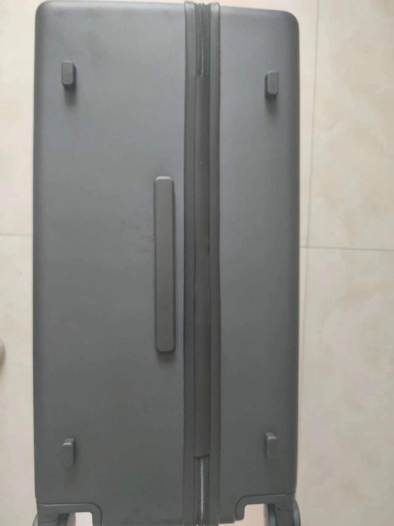 地平线行李箱哪个品牌好,90分行李箱和地平线行李箱哪个好