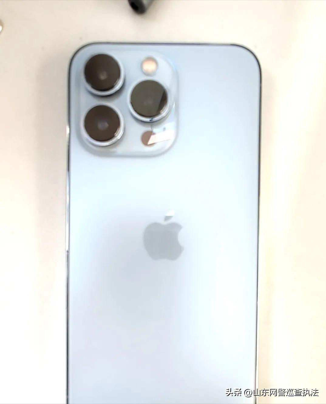 花别人的钱挺爽?借来的微信里有“巨款”,女子疯狂买买买后终落网!