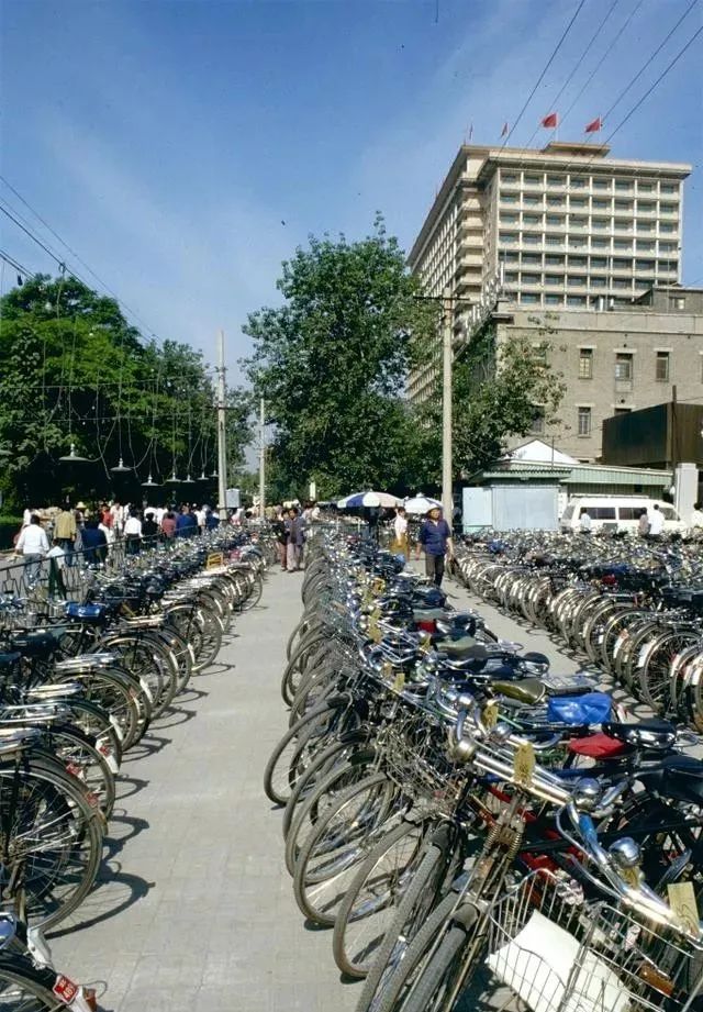 三十年前的北京现在的照片,40年前的北京还记得吗