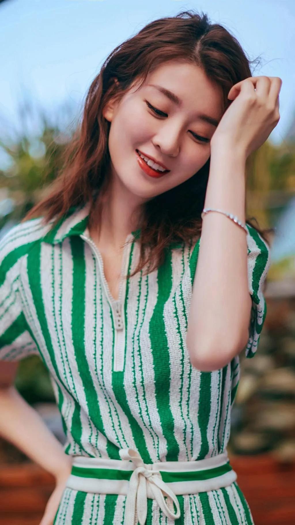 模特乔欣写真集,杨紫乔欣写真集