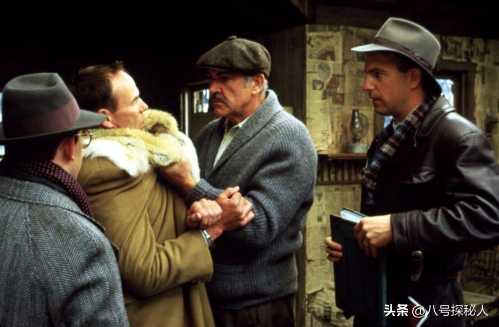 电影《铁面无私》中的犯罪与正义：一个30年代芝加哥的故事