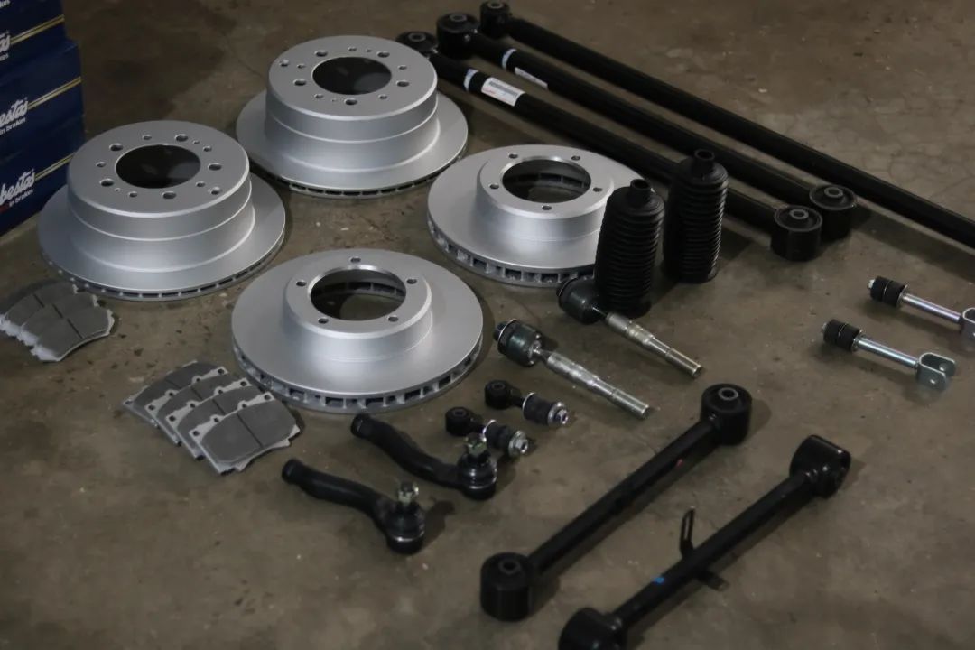 陆巡lc100中控台翻新视频,陆巡lc100内饰翻新