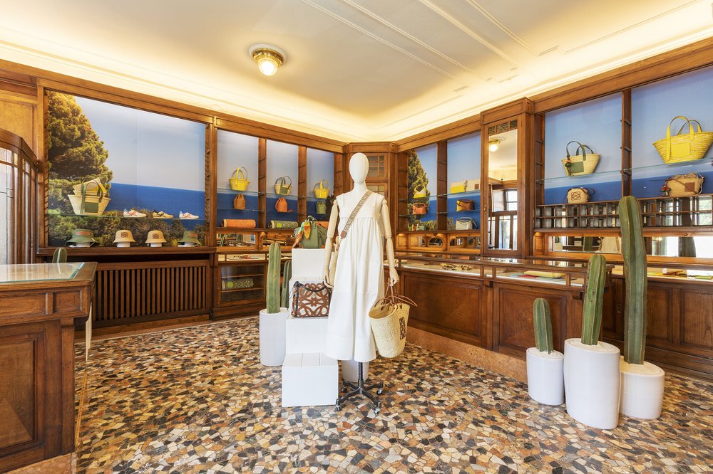 一家远离大都市的买手店，为何引来奢侈品大牌深度合作？