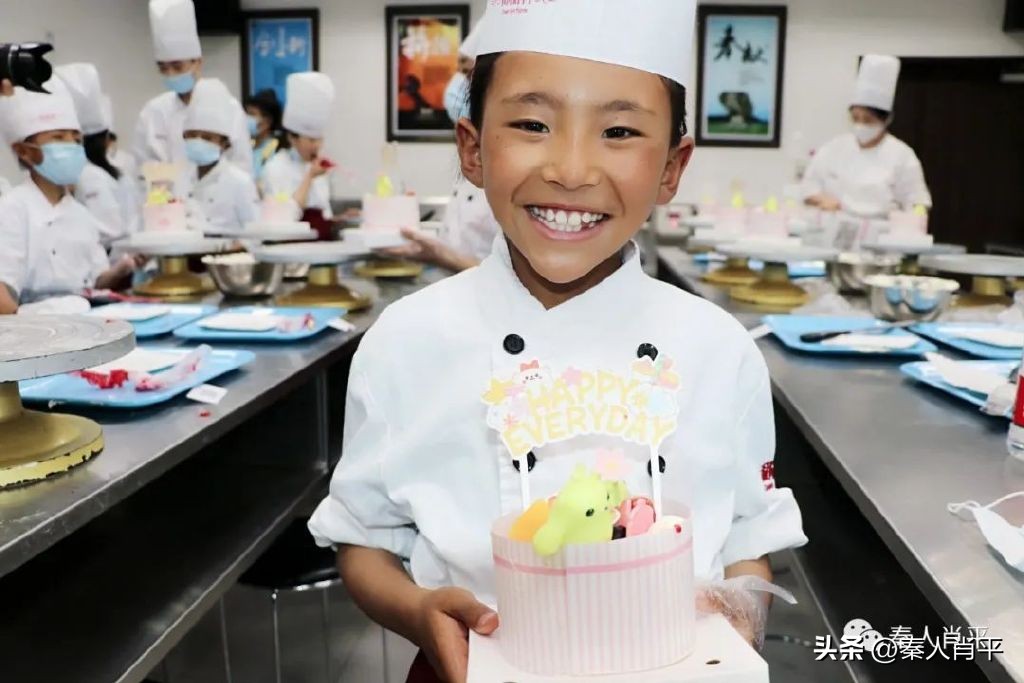 石榴籽一家亲夏令营总结会,石榴籽一家亲夏令营视频