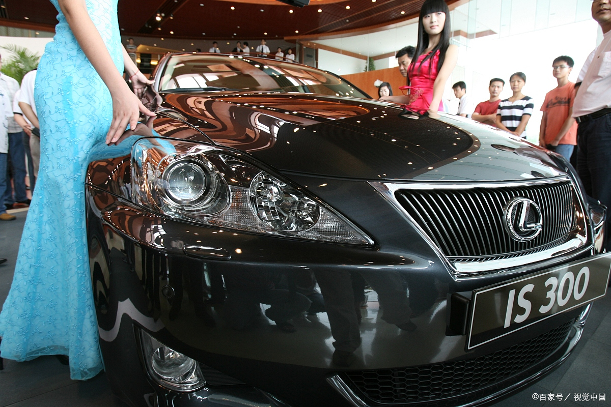 雷克萨斯什么车型质量好,雷克萨斯rx350吊打bba实拍点评