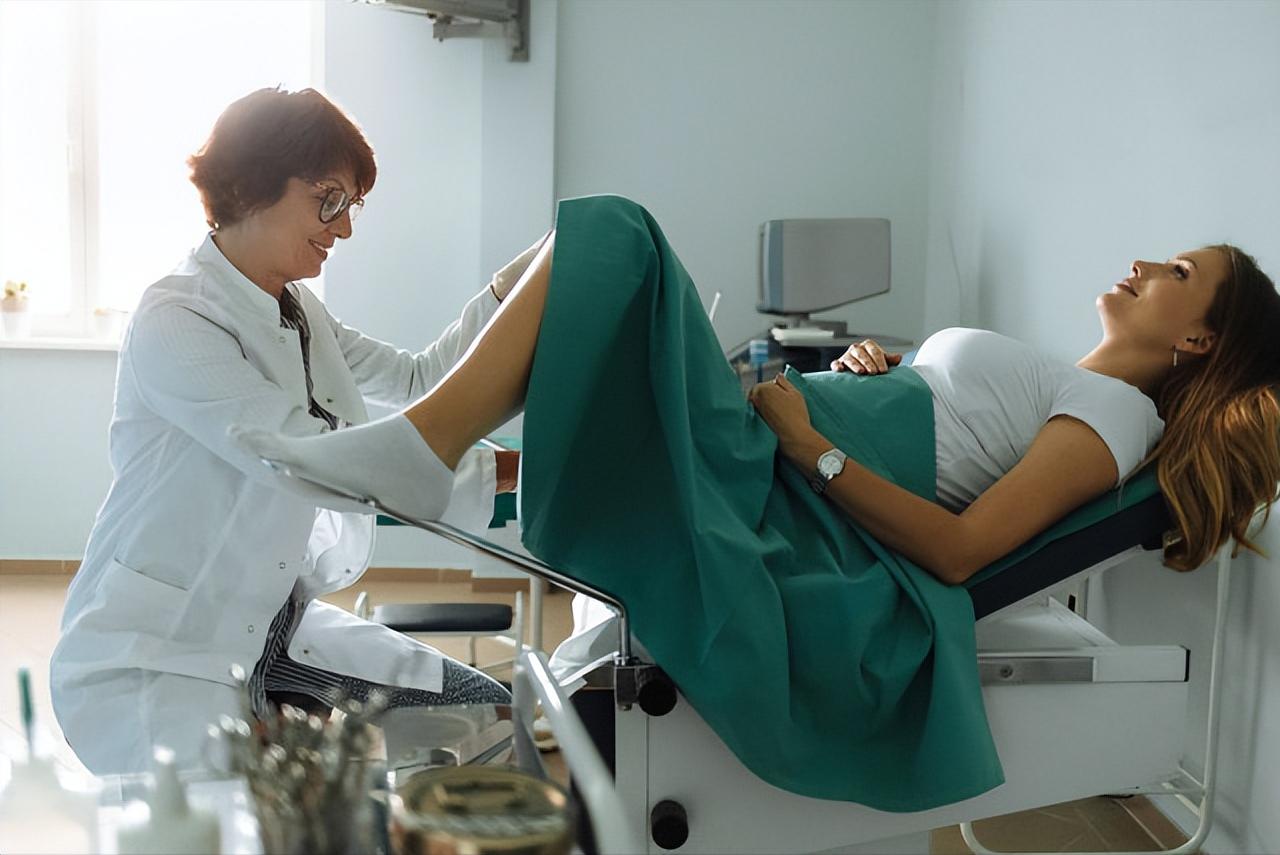 一名女生自述：脱裤子张开双腿只是开始，尴尬的事还在后面！