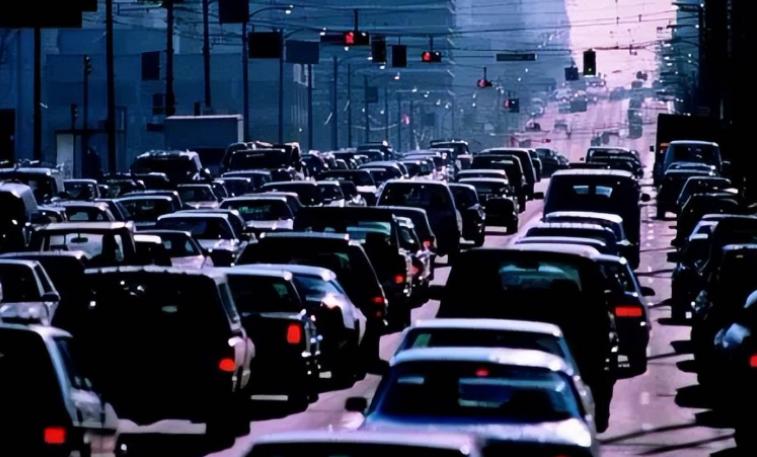 车卖不动,取消汽车限购鼓励汽车消费