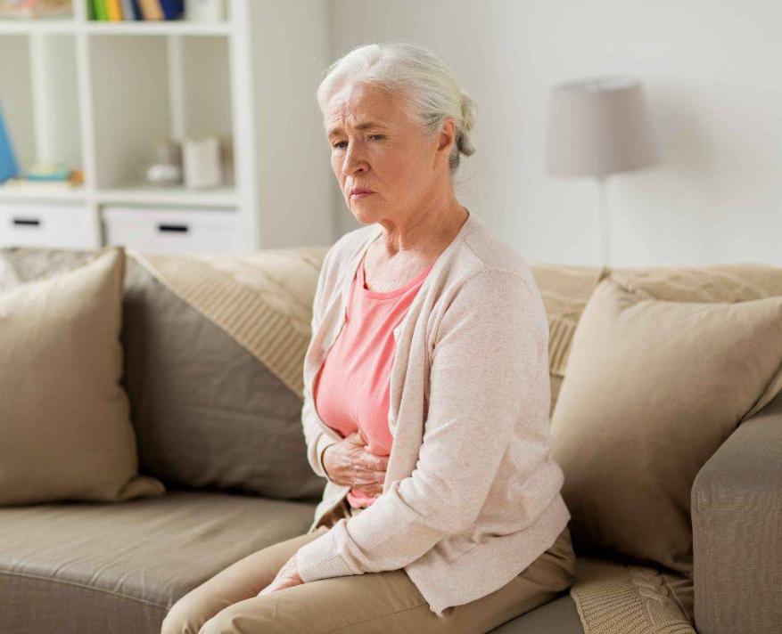 年轻人尿频还尿得多是什么原因,老年人尿频尿多正常吗