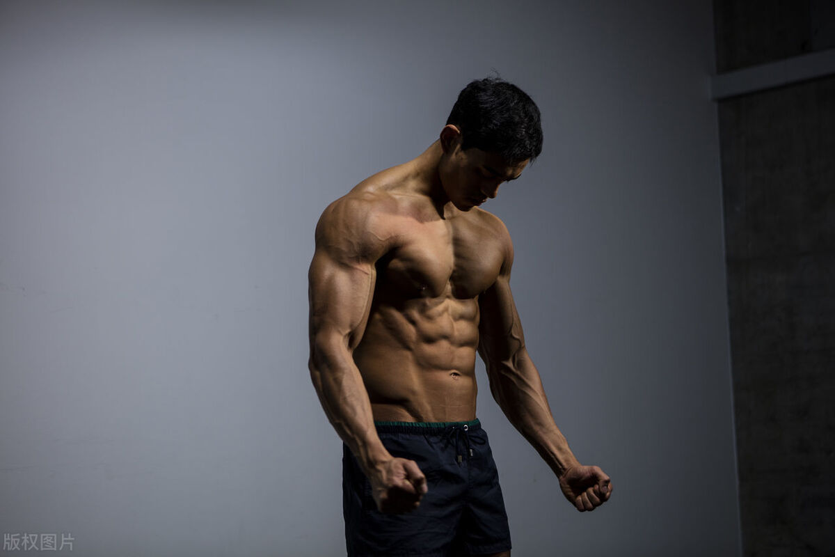 身材偏瘦怎么练曲线,身材偏瘦怎么锻炼增肌