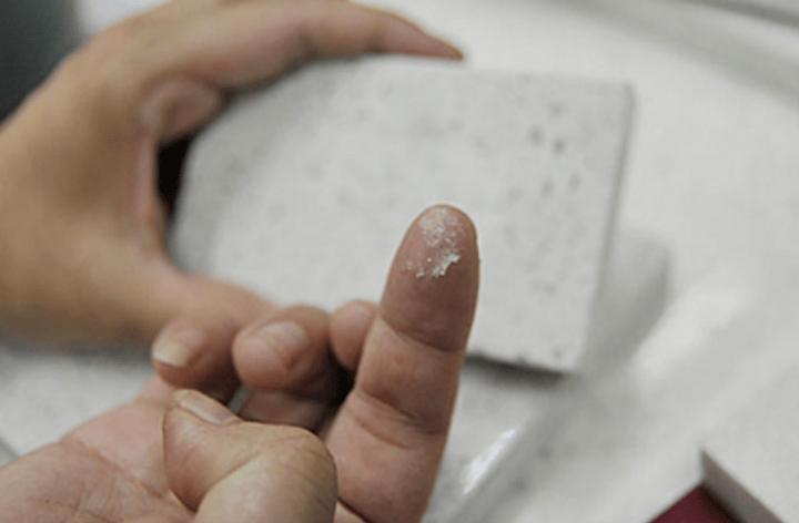 橱柜台面石英石怎样选,石英石橱柜台面多少钱一米最合适