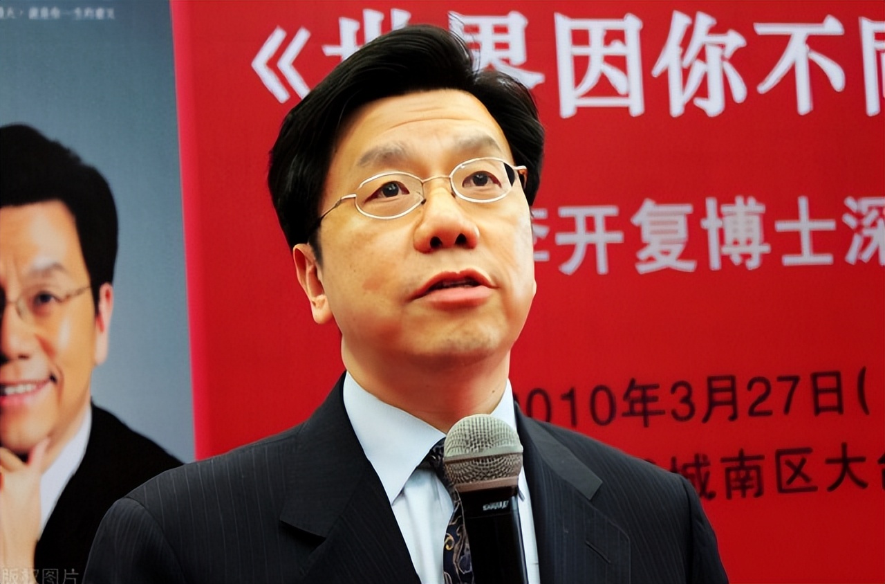 毅然拒绝美国，把864家公司带回祖国，只为告知世界：我是中国人