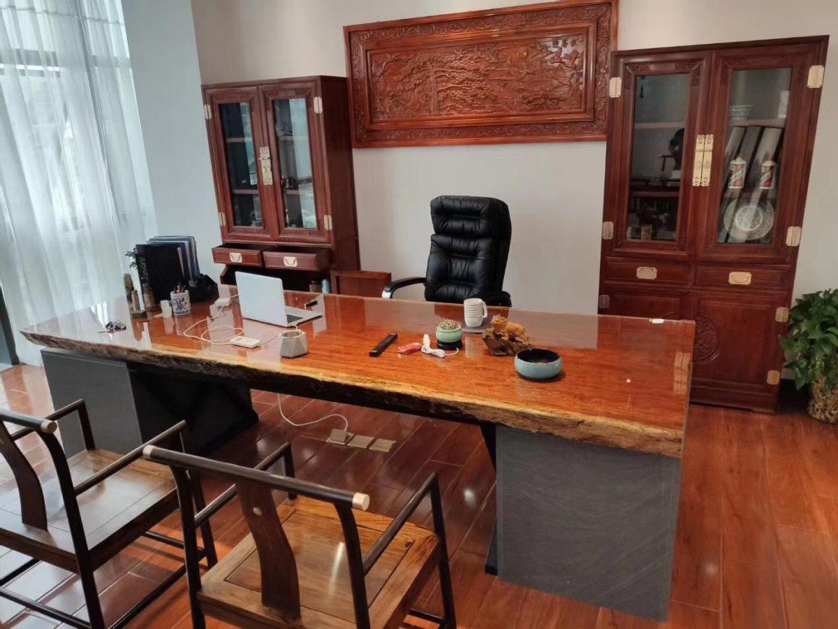 最好看的实木大板桌,什么样的实木大板桌更适合