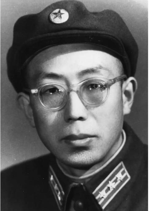 上甘岭大胜，*基伟秦**坦言：多亏了陈赓的神机妙算