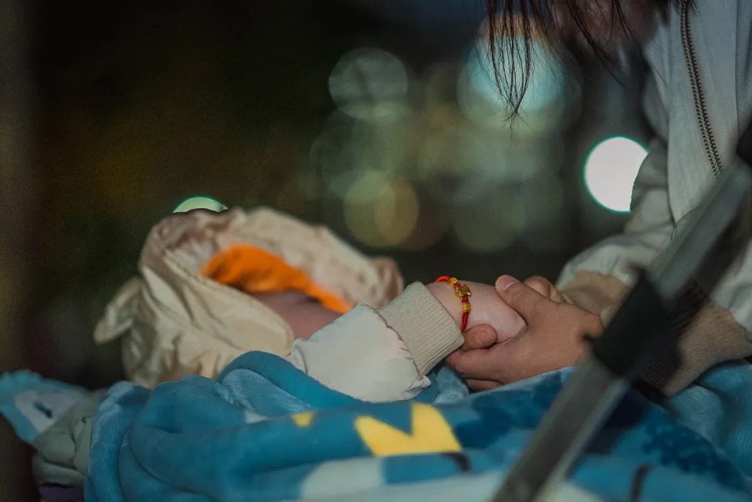 为儿子代购药母亲说自己不是毒贩,为救儿子代购药母亲称我不是毒贩