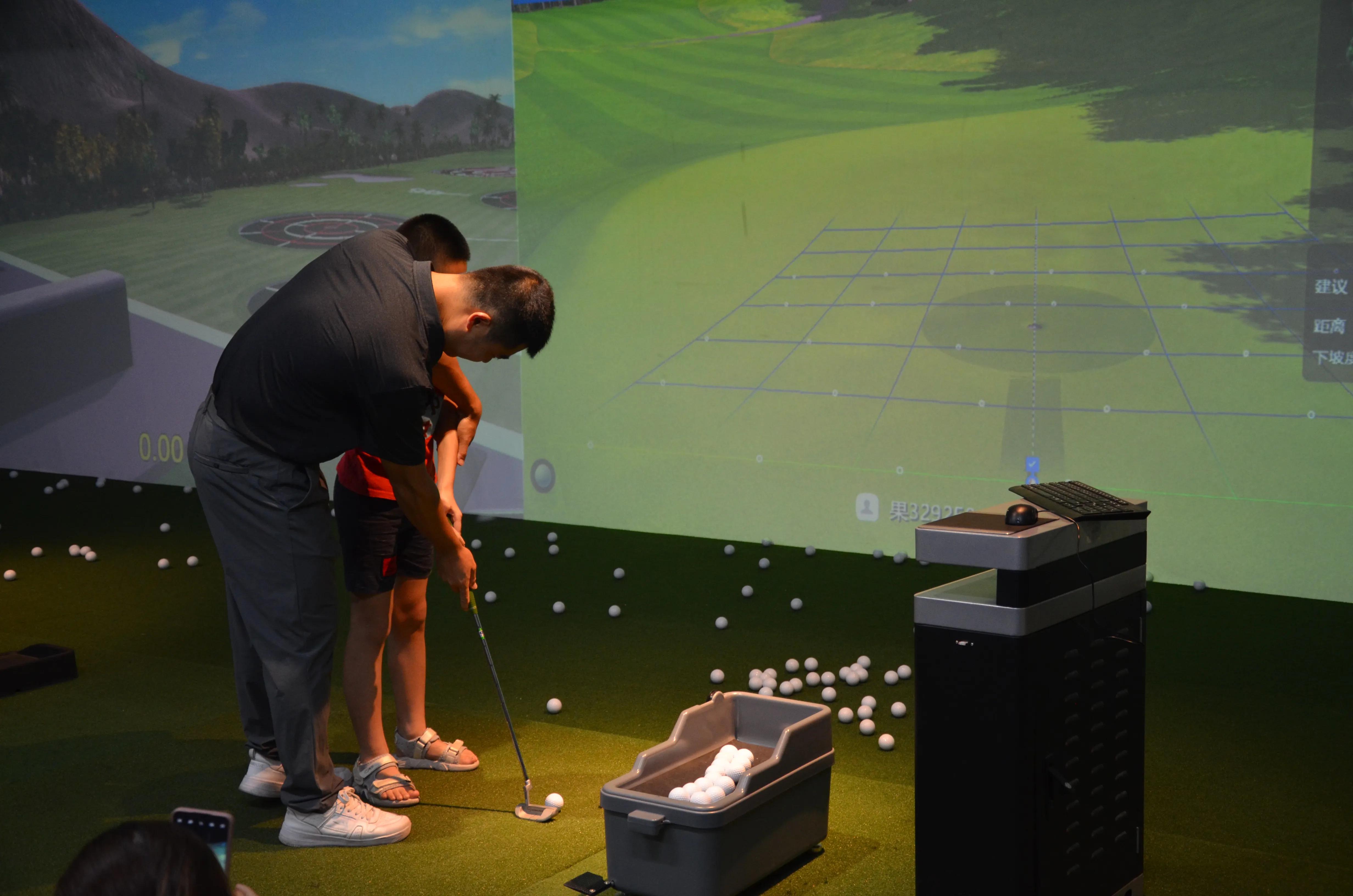 布吉东方半岛社区联合青创社区·承翰站开展体育公益活动