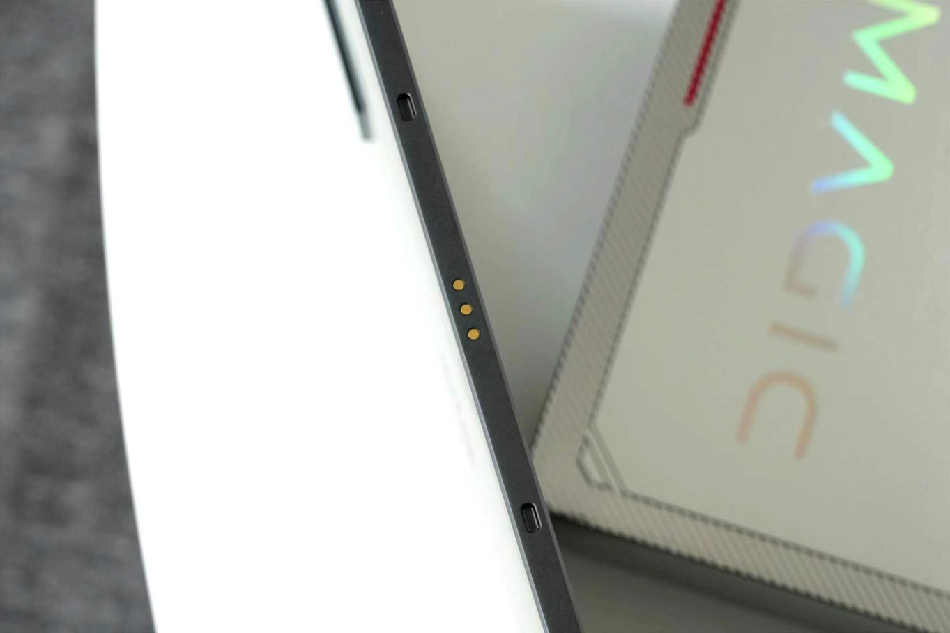 红魔电竞平板二代暗区测评,红魔电竞平板最便宜在哪买