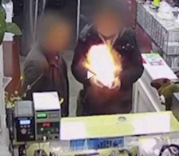 老年人固执因小失大,老年人变得很固执倔强的原因