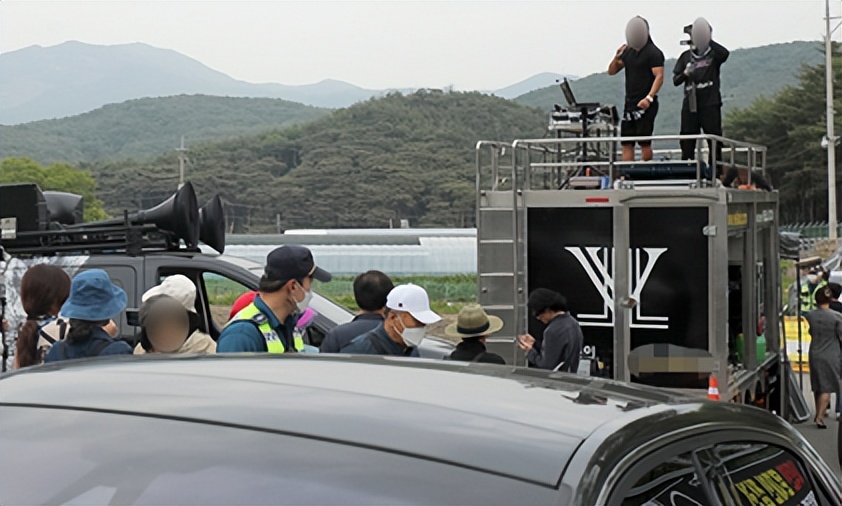 文在寅夫人：看似最接地气的第一夫人，却被曝花10亿公款买衣服