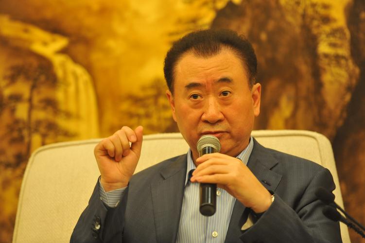 王健林以及万达集团现在的现状,王健林从首富到首负的采访
