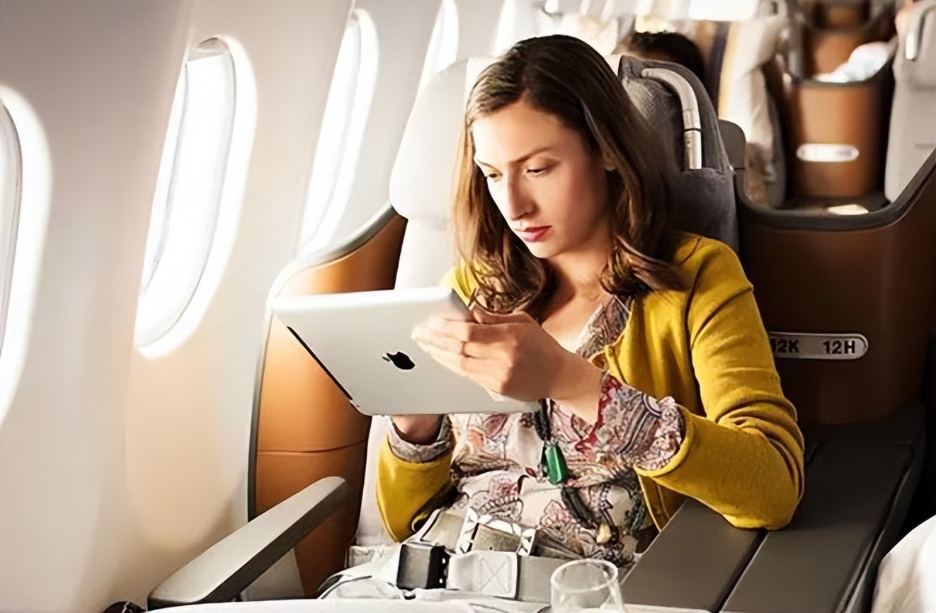 坐飞机有哪些免费服务,飞机上3项免费服务