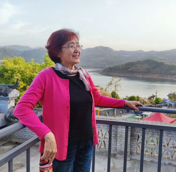 全国铁道兵战友通讯录,铁道兵战友网女兵图片