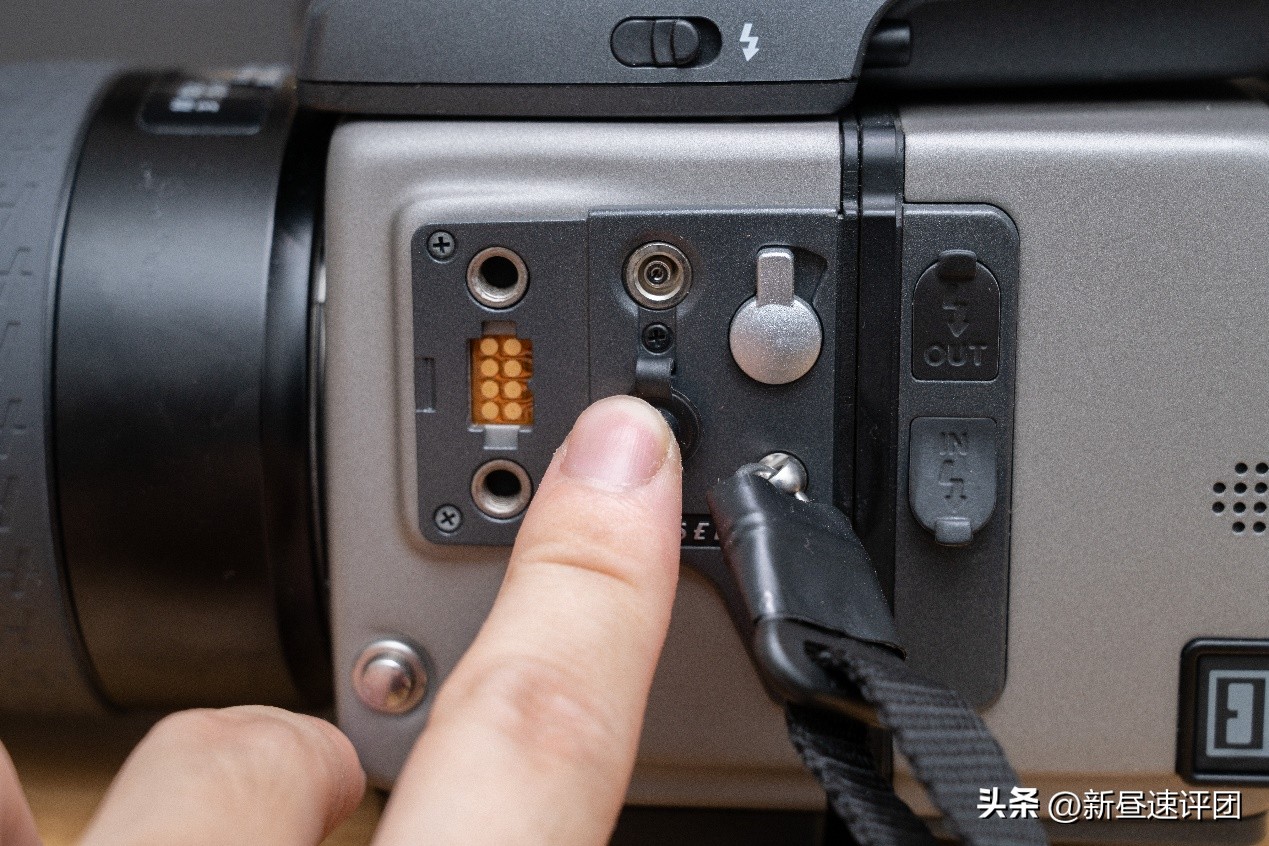 鍝堣嫃涓敾骞卙4d闀滃ご,鍝堣嫃鐩告満h4d-200ms