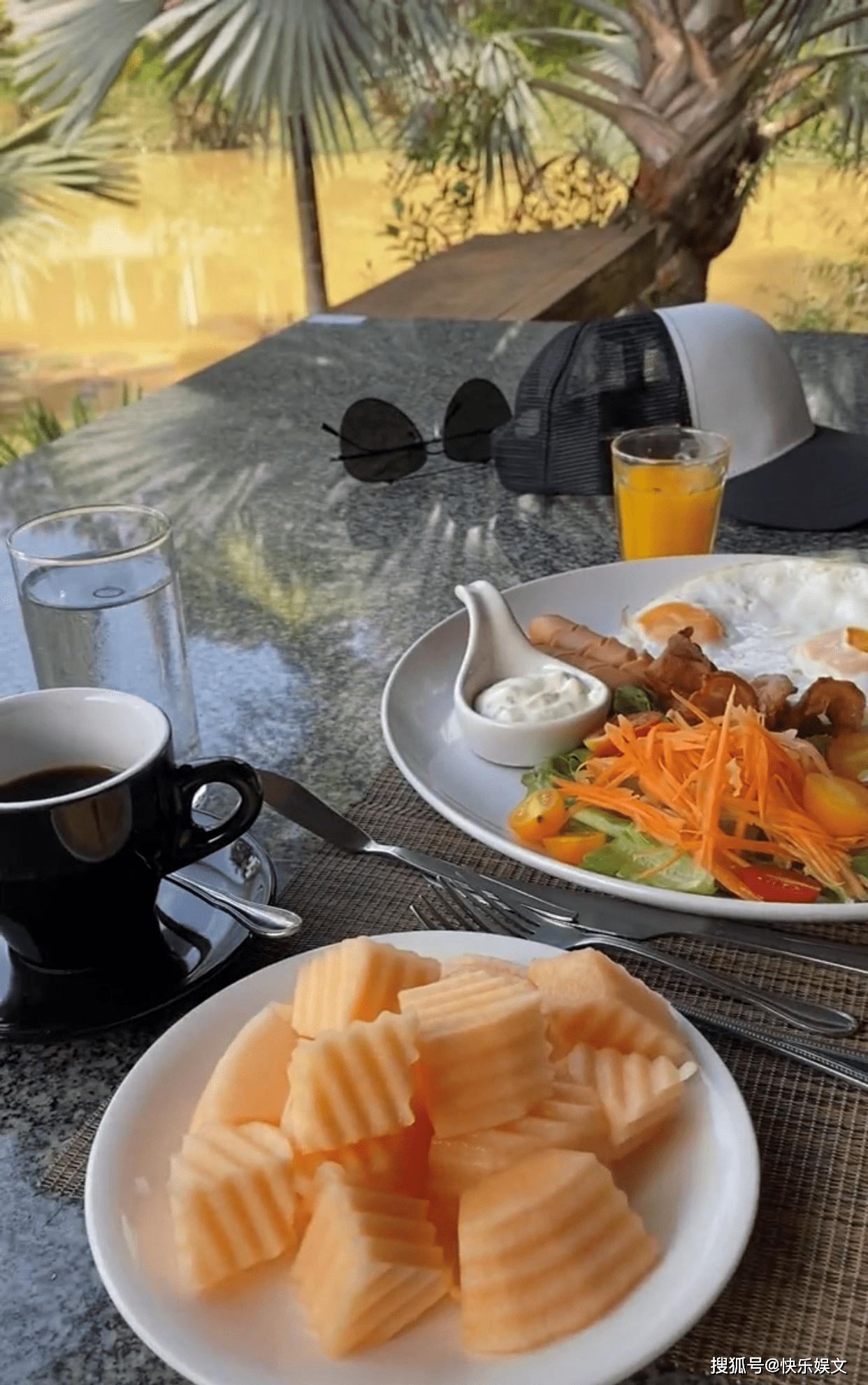 知名主持人清迈买民宿，一份早餐33元，曾是邓丽君绯闻男友