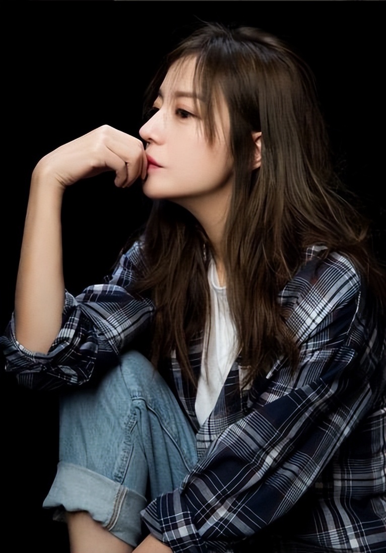 赵薇最新机场消息,赵薇移民法国