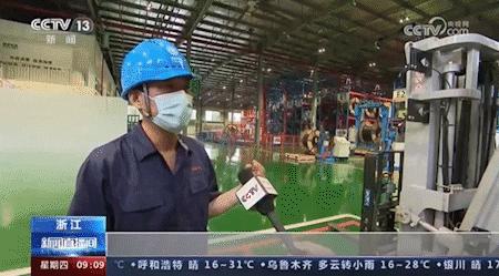 联核科技无人叉车亮相央视《新闻直播间》！