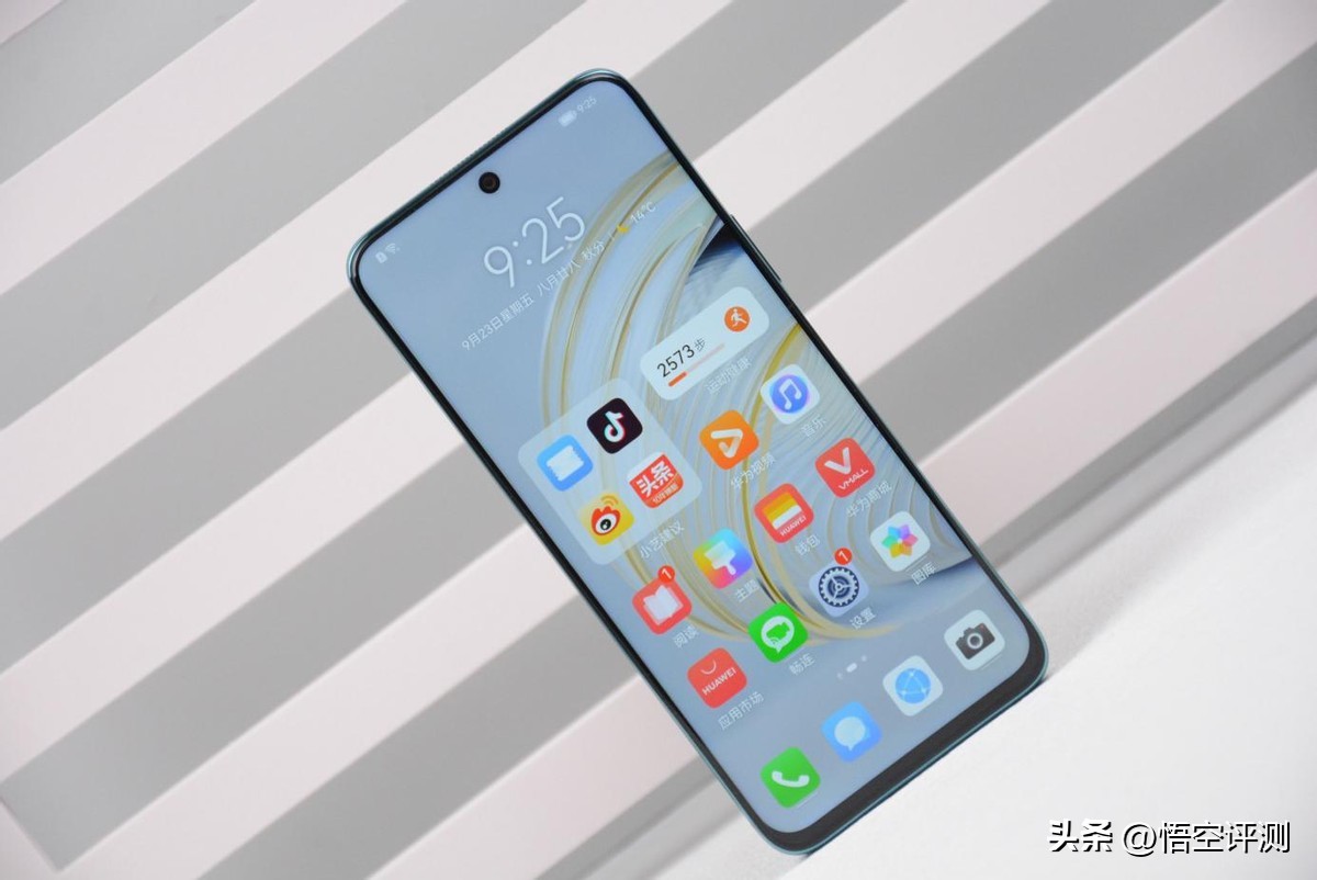 华为nova10z是曲面屏还是直屏机,华为nova10z是曲面屏吗