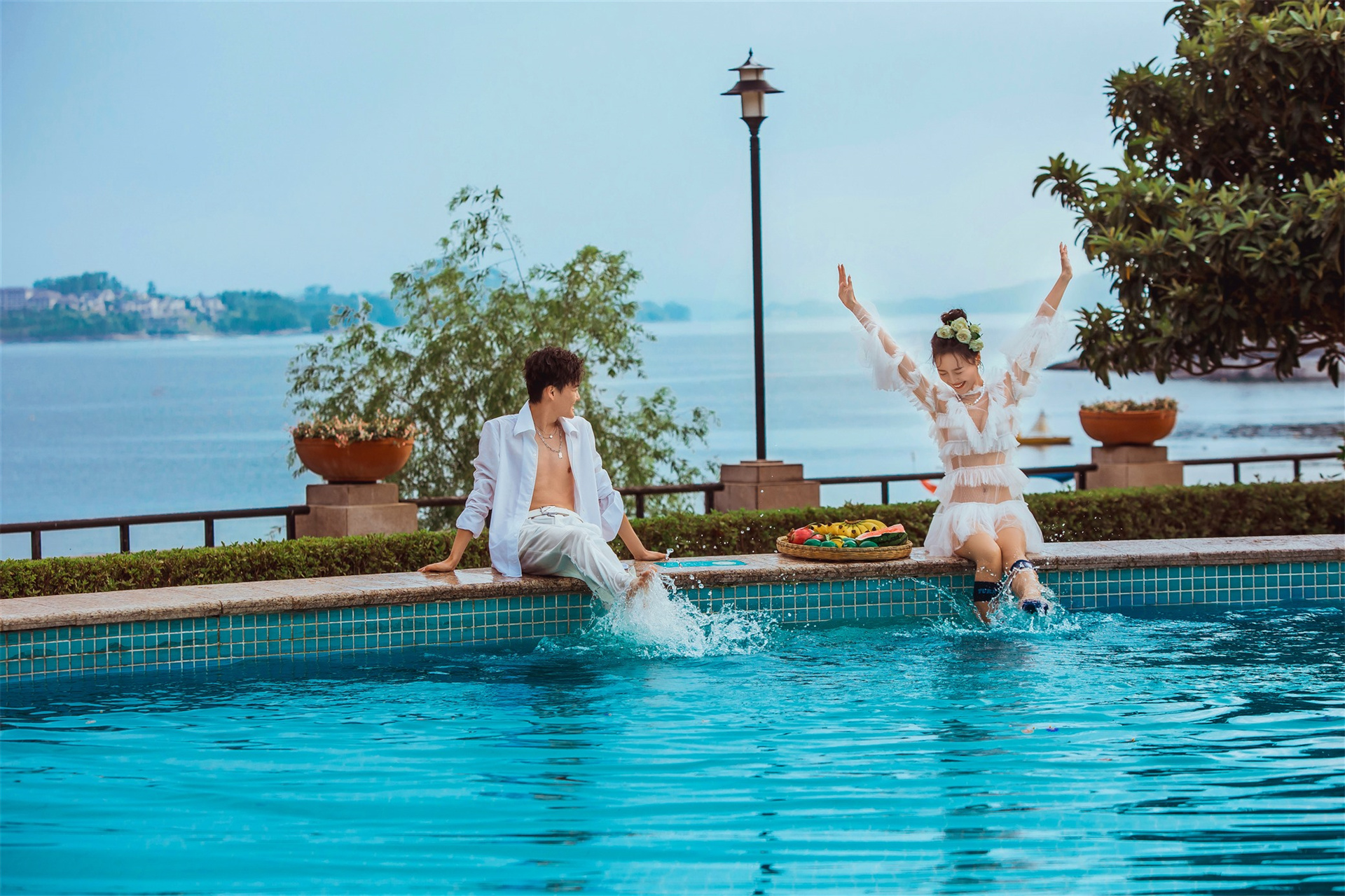 戳心攻略｜拍摄婚纱照价格一般多少？婚纱照拍多少钱的比较合适？