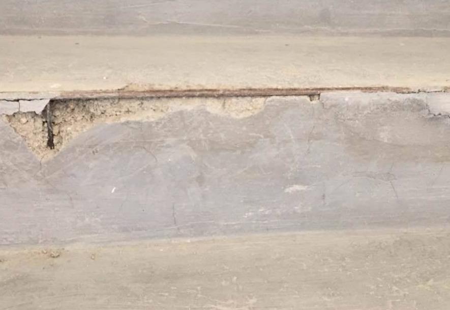 一地鸡毛让人伤心,一地鸡毛足够让人崩溃