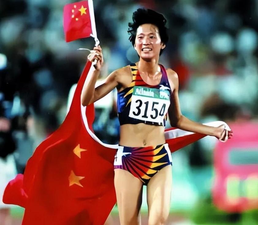 东方神鹿王军霞经历,东方神鹿王军霞近照图片