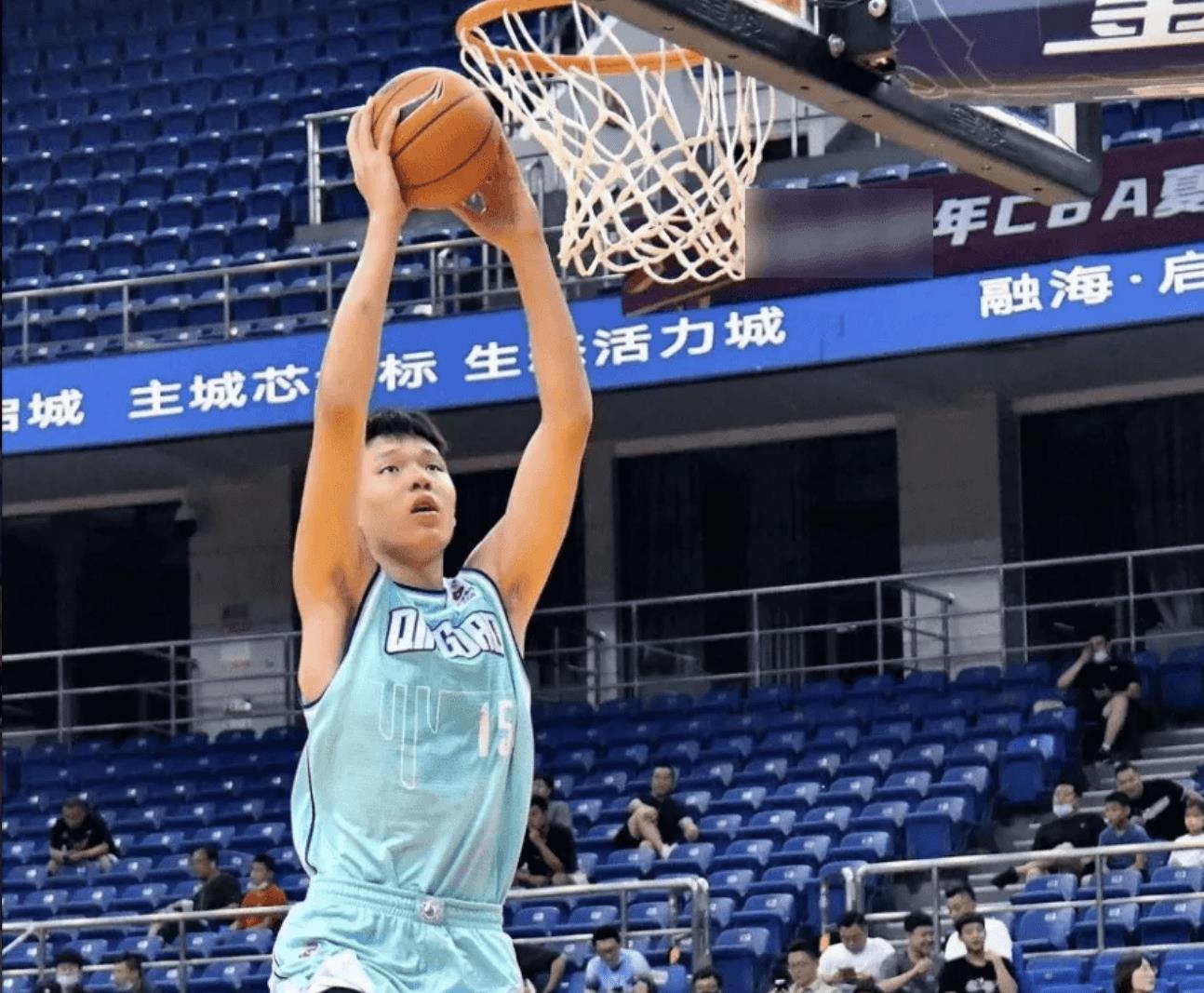 cba状元杨瀚森首秀炸裂,中国男篮未来cba新星杨瀚森首秀