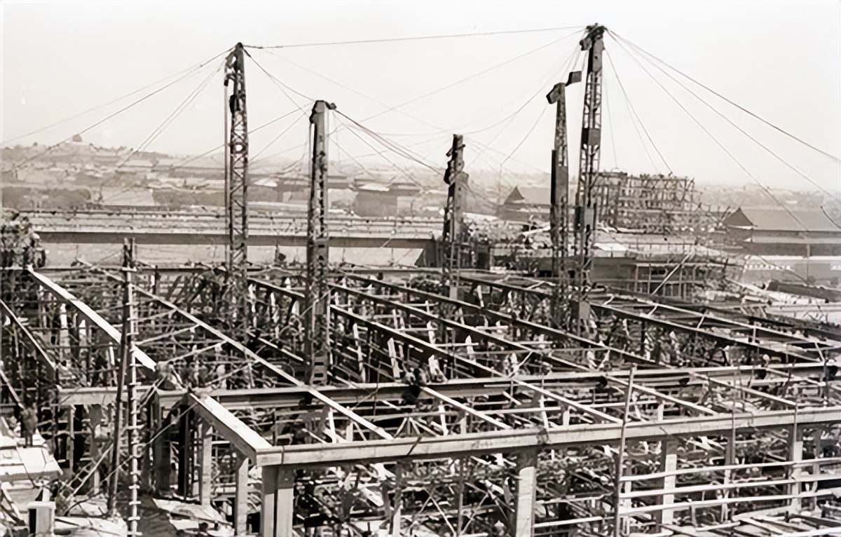 人民大会堂用了多少钢筋,人民大会堂建筑奇迹