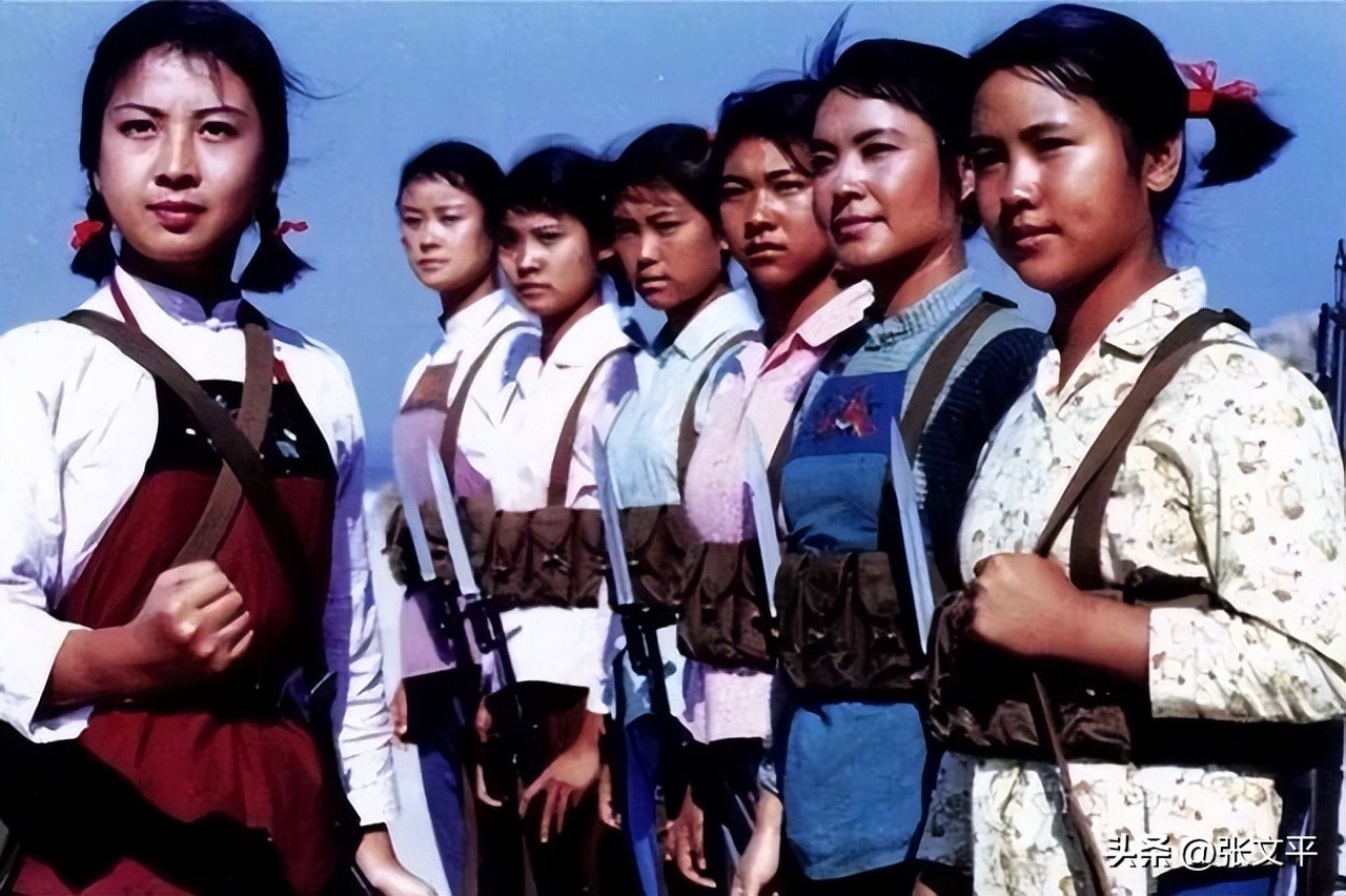 吊儿郎当读音,吊儿郎当代表什么