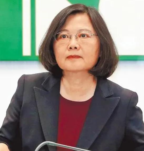 两岸关系发生转折？蔡英文做重大决定，“和平统一”或将成为历史