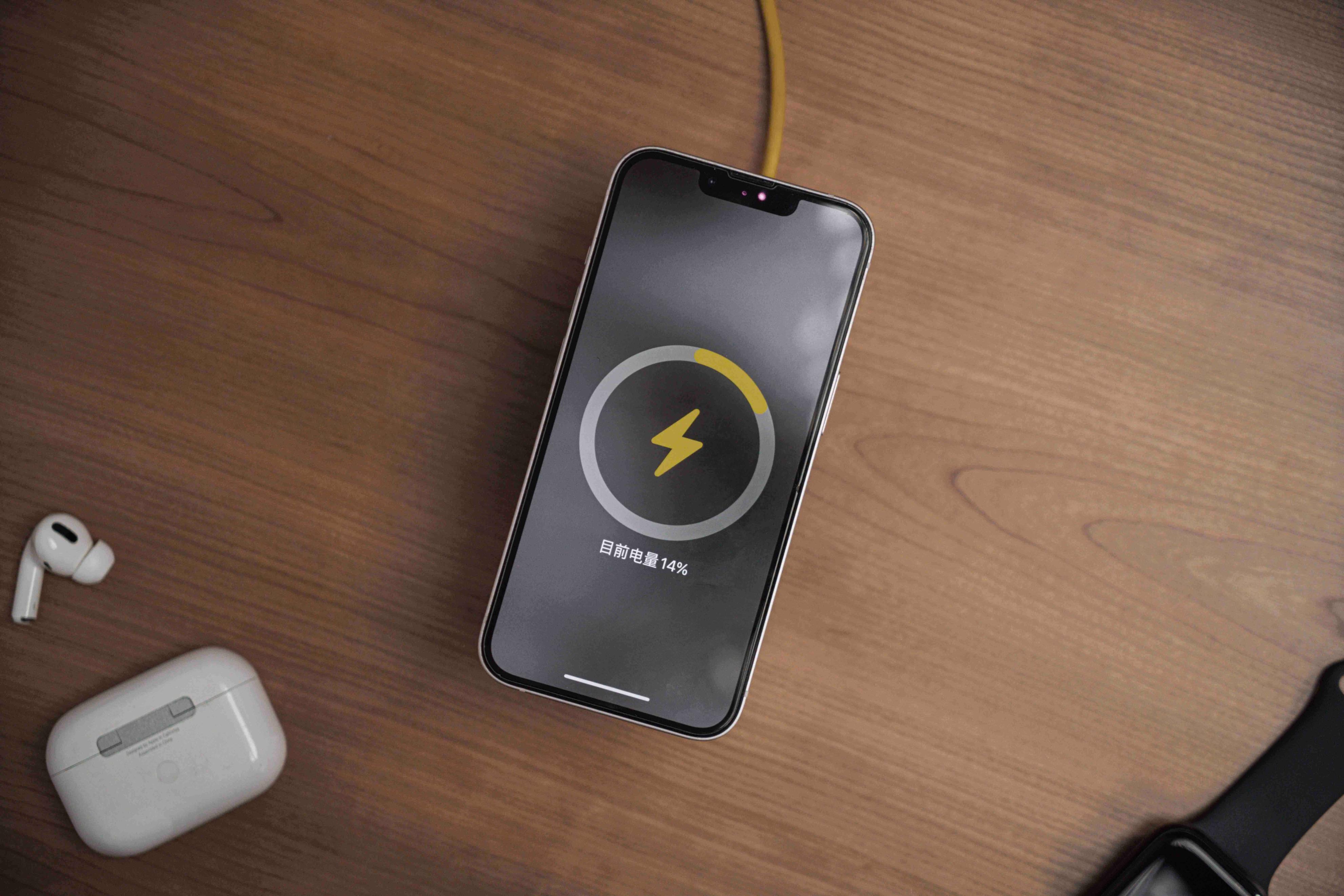 anker20w折叠头快充评测,anker充电头3代