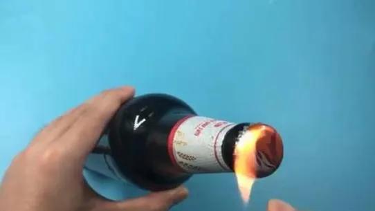 掉入水中的手机如何处理,掉进水里的手机怎么办