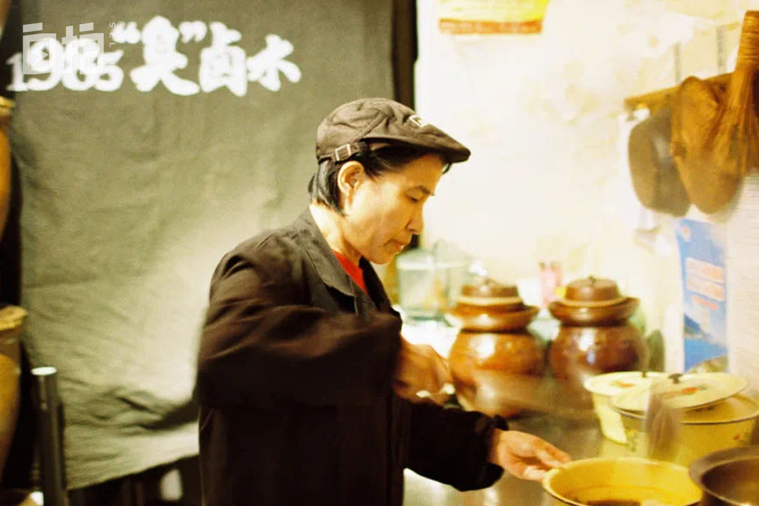 记录摆摊生活卖臭豆腐,在大学城摆地摊卖臭豆腐