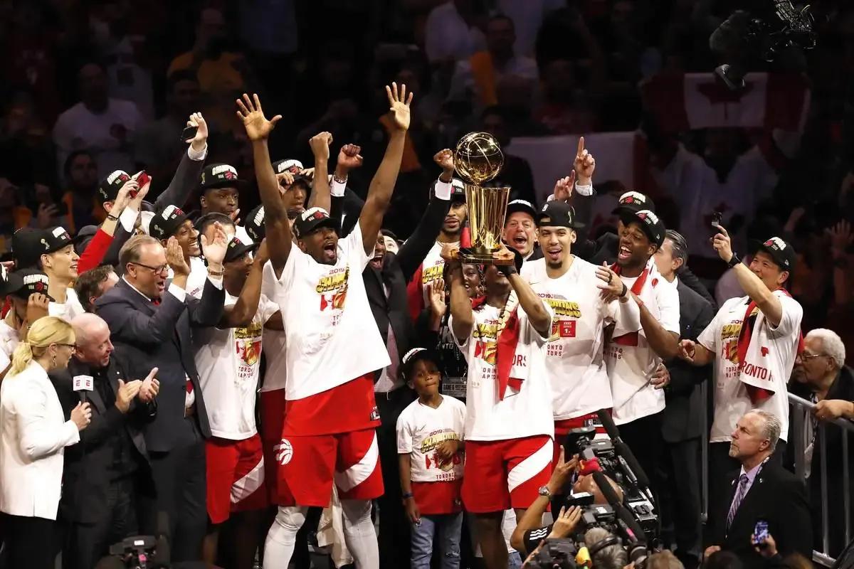 盘点nba反目成仇的球星,nba各球队为争夺詹姆斯摆烂