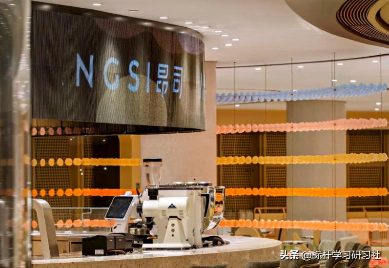 中国最“作死”网红店：砸1亿装修，却没干过路边摊