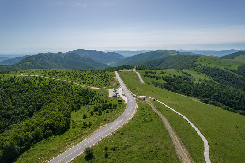 赤峰周边最美的公路,赤峰中国草原自驾游旅游胜地
