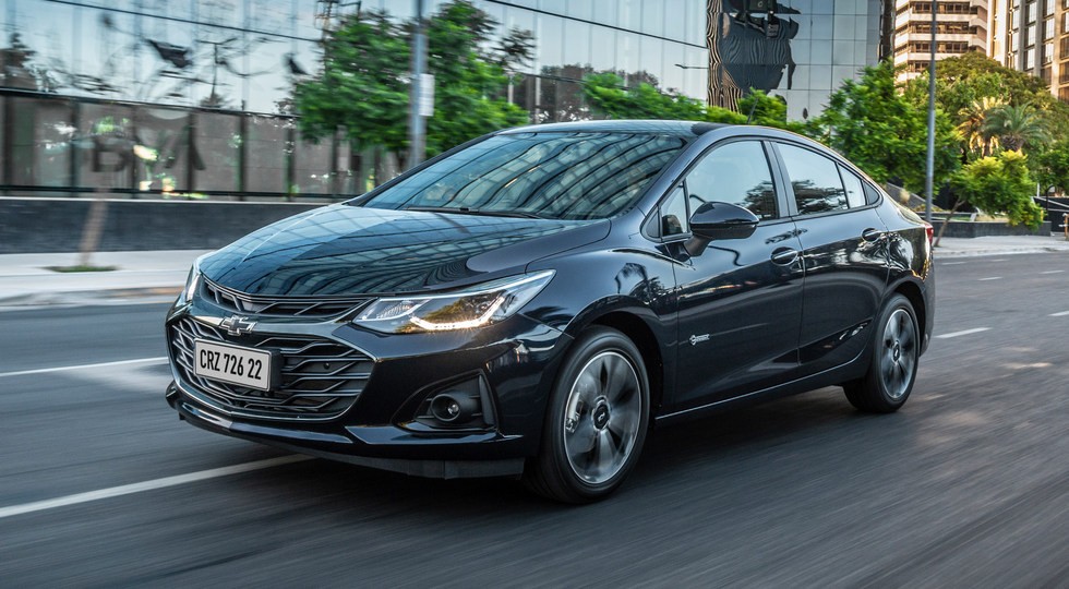 雪佛兰科鲁兹之后再无爆款车型,雪佛兰科鲁兹新款旧款照片对比