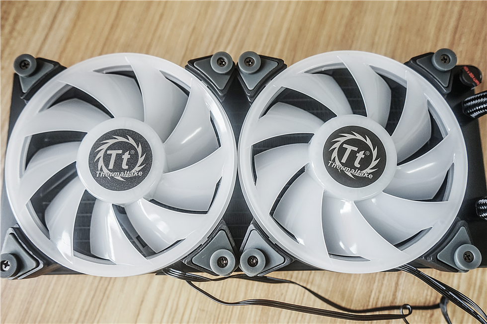 5800X+6600+钢影PF1+飓风S240水冷+阿帕奇机箱的TT半全家桶装机