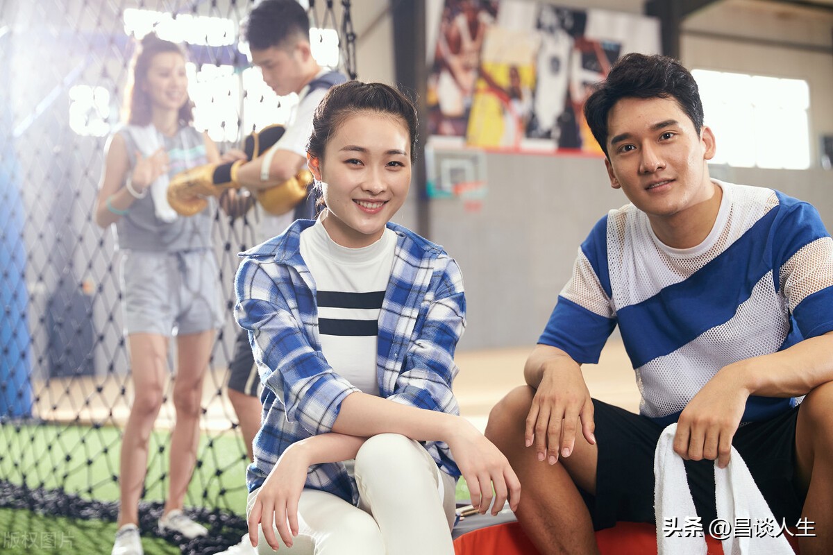 追女孩子拿好人卡好吗,追女生如何避免被发好人卡