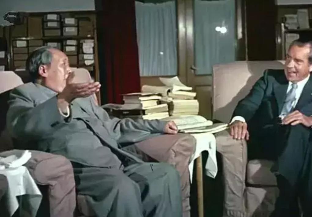 1972年尼克松访华，带来一个神秘“黑匣子”，周恩来：卖给我们吧